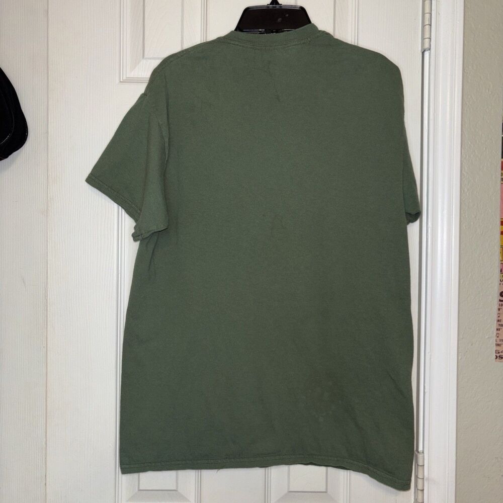 Gildan Medium T-Shirt Green Monitor & Adjust Graphic Tee Uplift Heavy Cotton - Picture 4 of 6